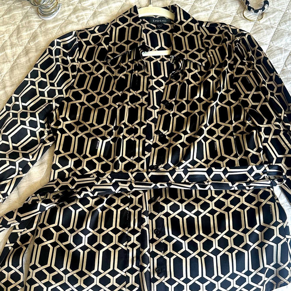 Bebe Black and Cream Geometric Shirt